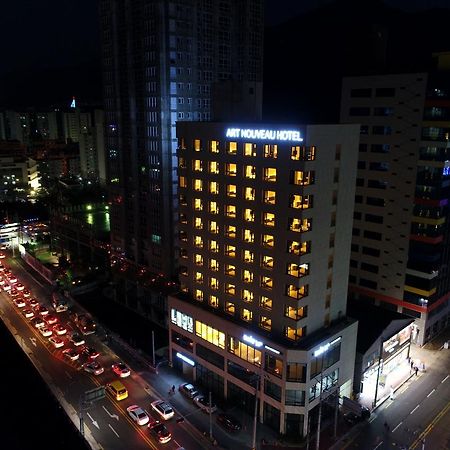 Geoje Artnouveau Suite Hotel Eksteriør billede