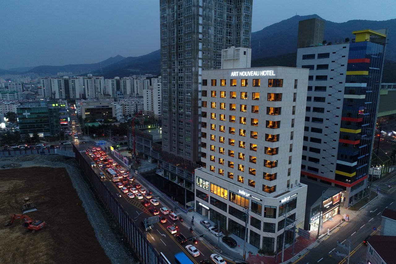 Geoje Artnouveau Suite Hotel Eksteriør billede