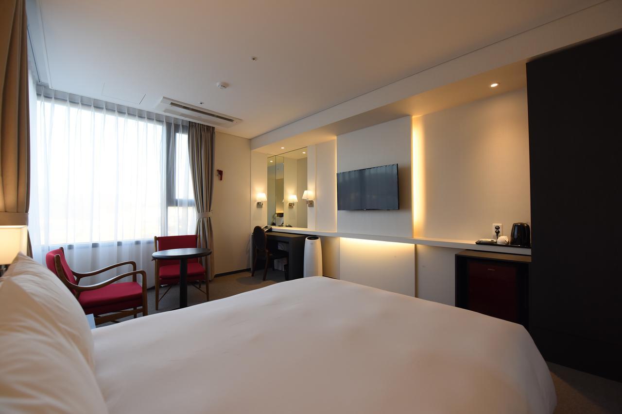 Geoje Artnouveau Suite Hotel Eksteriør billede