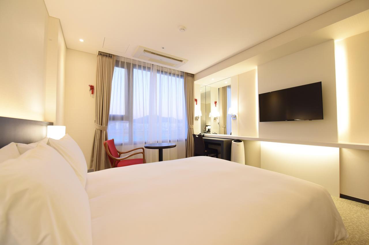 Geoje Artnouveau Suite Hotel Eksteriør billede