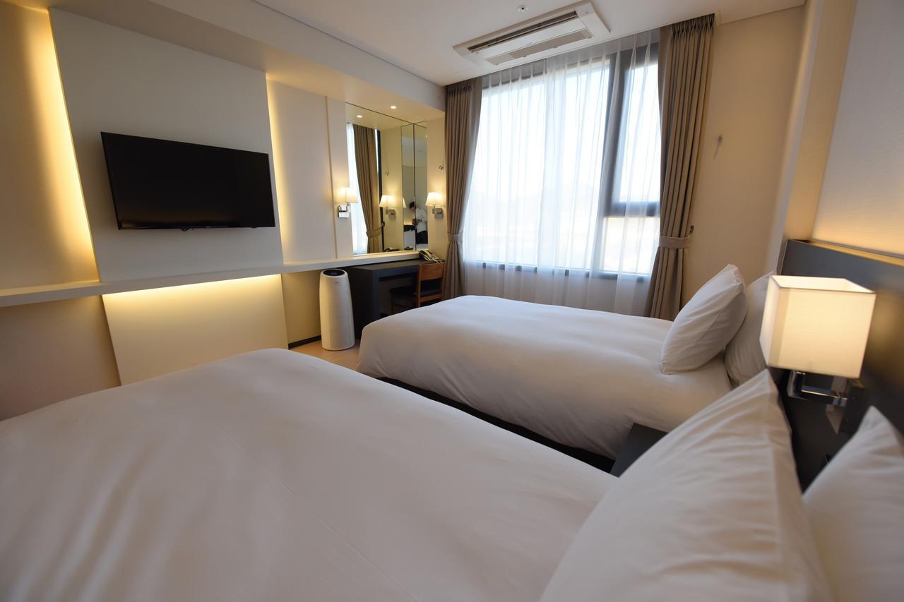 Geoje Artnouveau Suite Hotel Eksteriør billede