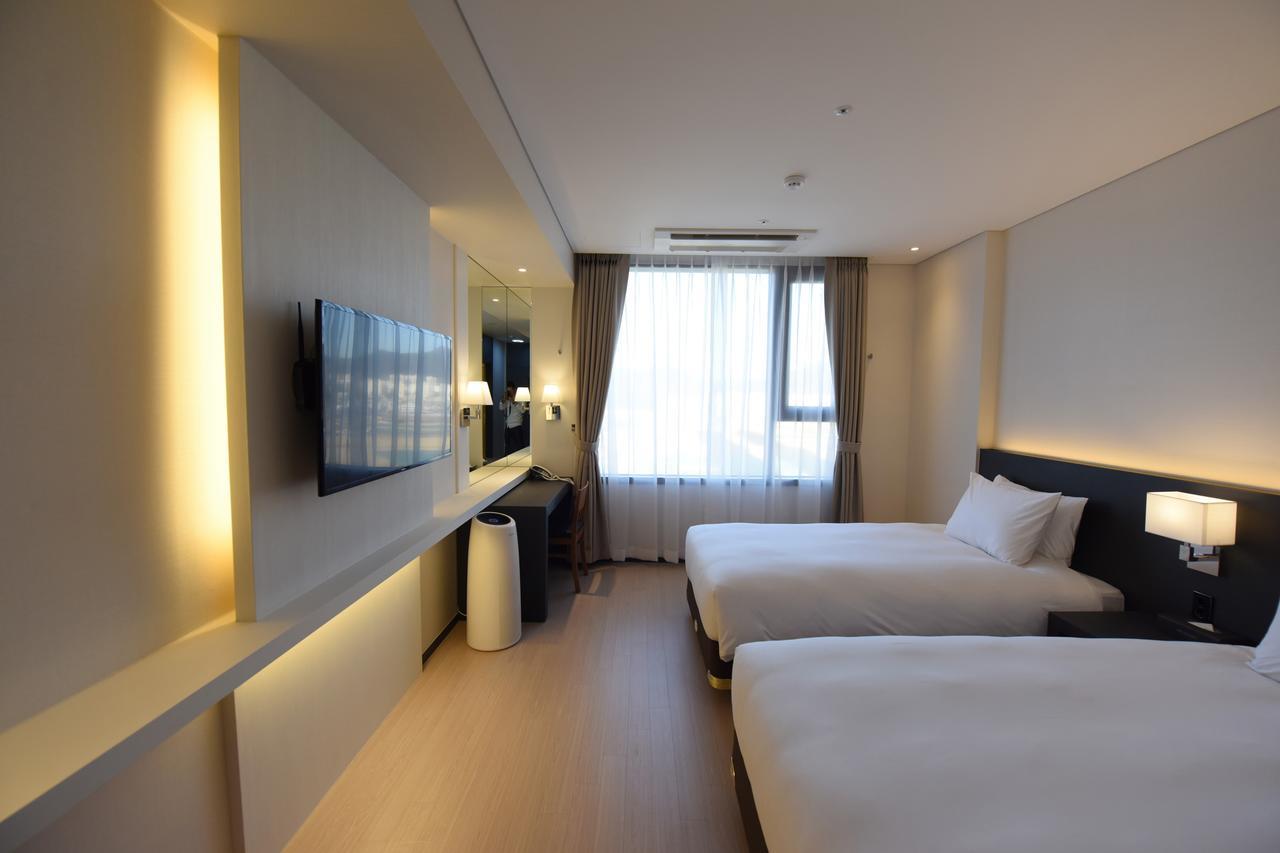 Geoje Artnouveau Suite Hotel Eksteriør billede